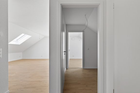 Flur mit Eingang Schlafzimmer, Ankleidezimmer